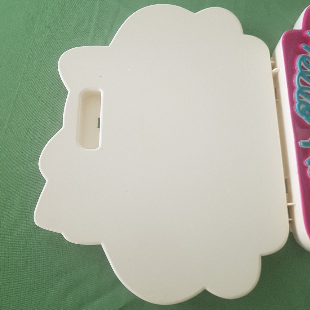 🎀 Hello Kitty Case & Bracelet - Picture 6 of 10